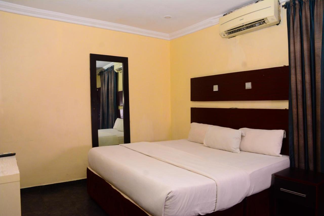 Connecting Lagos Suites Kültér fotó